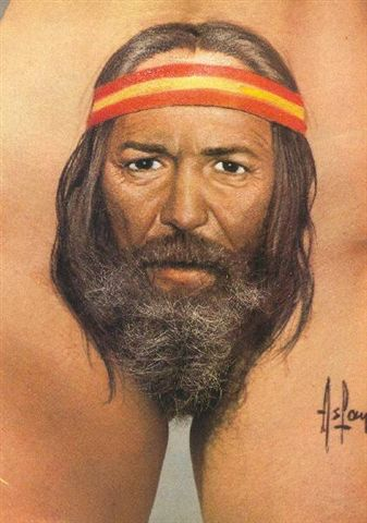 Tatouage pubis barbe