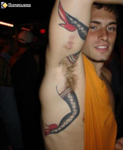 Tatouage aisselle